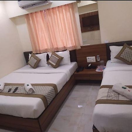 Hotel Central Park Ulhasnagar Exterior photo