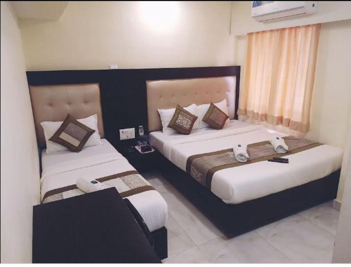 Hotel Central Park Ulhasnagar Exterior photo